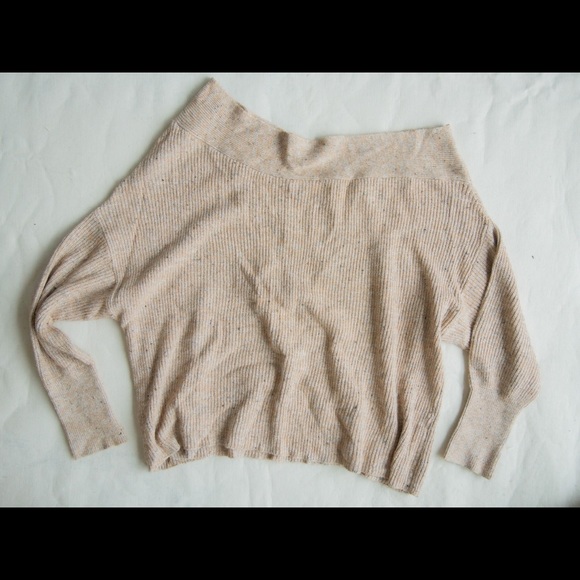 Sweater - Picture 1 of 2